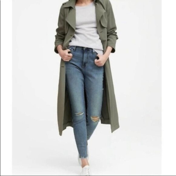 Banana Republic Premium Denim Distressed Jean 29 - Picture 2 of 11